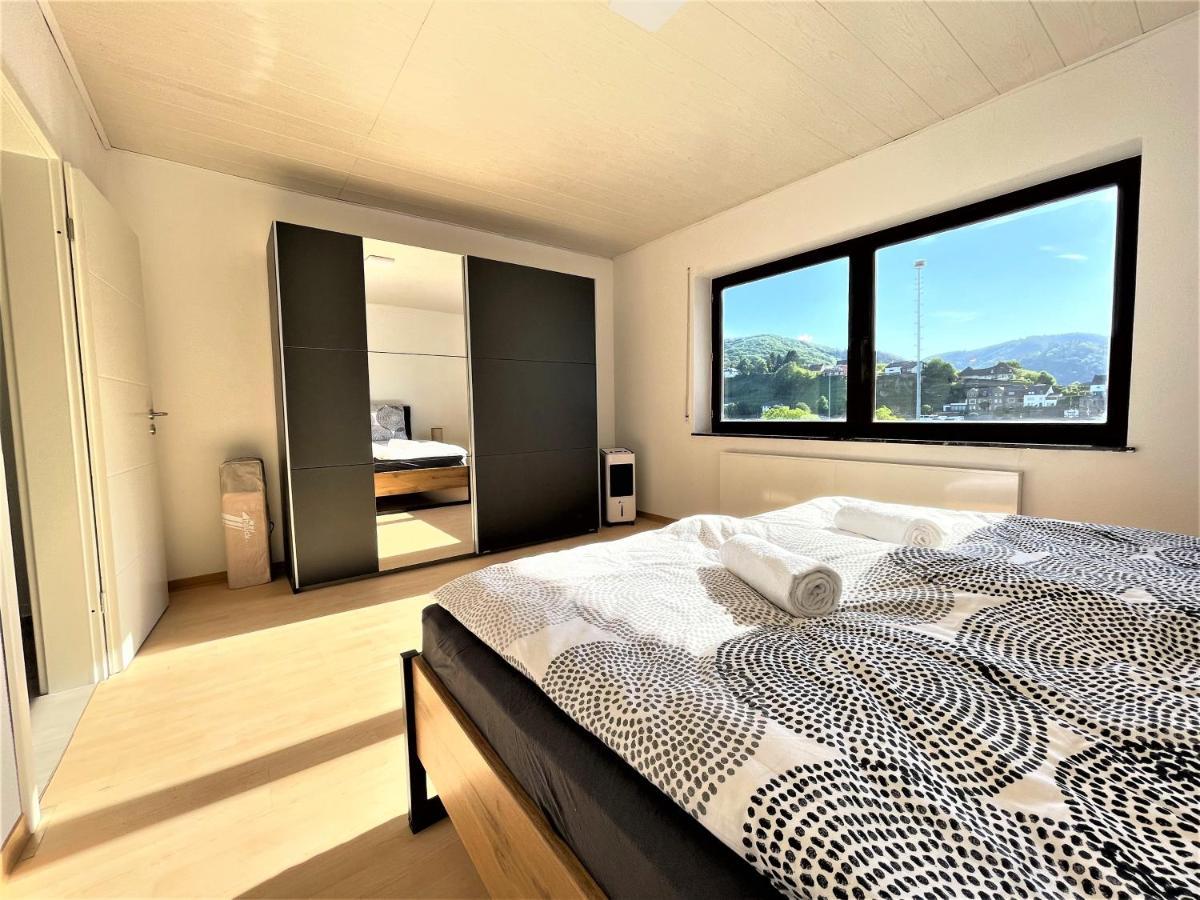 Traumaussicht Kamin Balkon Burgblick 65 Zoll Tv Netflix Sky Joyn Lindenplatz Lägenhet Bullay Exteriör bild