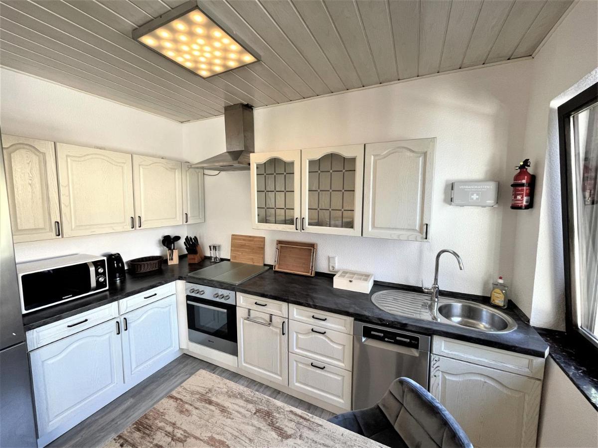 Traumaussicht Kamin Balkon Burgblick 65 Zoll Tv Netflix Sky Joyn Lindenplatz Lägenhet Bullay Exteriör bild
