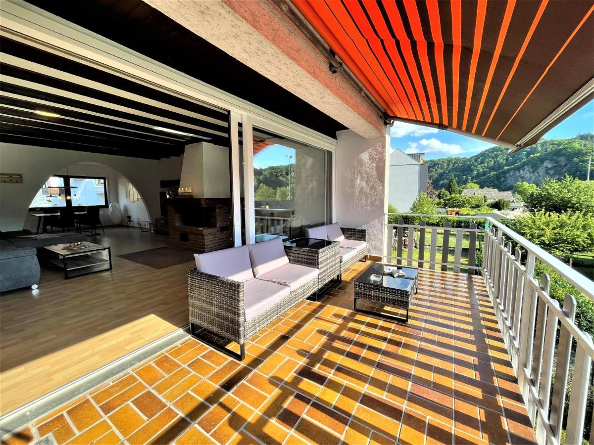 Traumaussicht Kamin Balkon Burgblick 65 Zoll Tv Netflix Sky Joyn Lindenplatz Lägenhet Bullay Exteriör bild