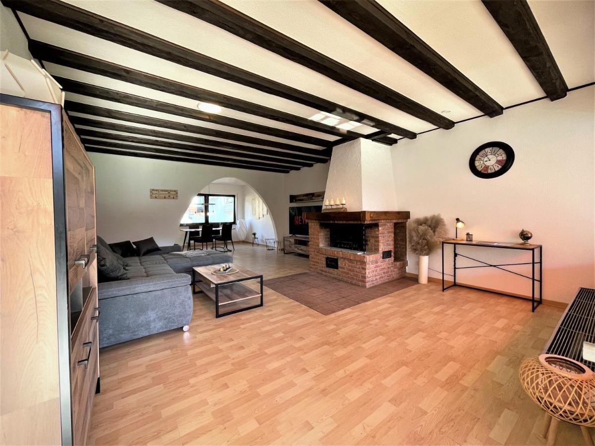 Traumaussicht Kamin Balkon Burgblick 65 Zoll Tv Netflix Sky Joyn Lindenplatz Lägenhet Bullay Exteriör bild